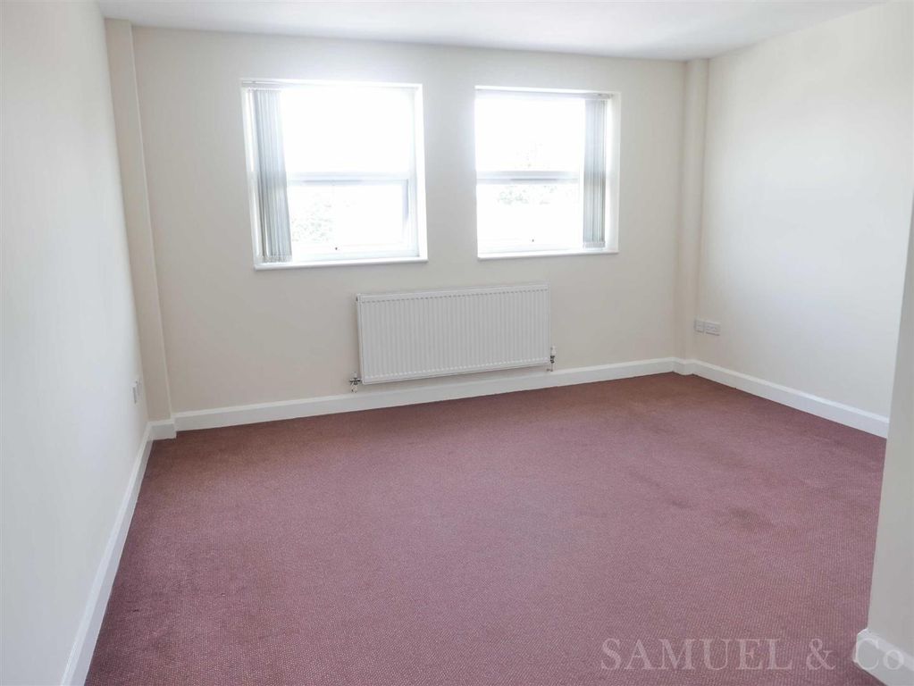 Property photo 3 of 8