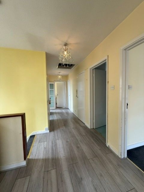 Property photo 3 of 10 5