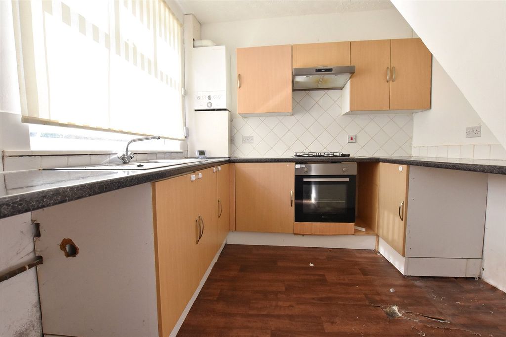 Property photo 3 of 8 Picture No. 06
