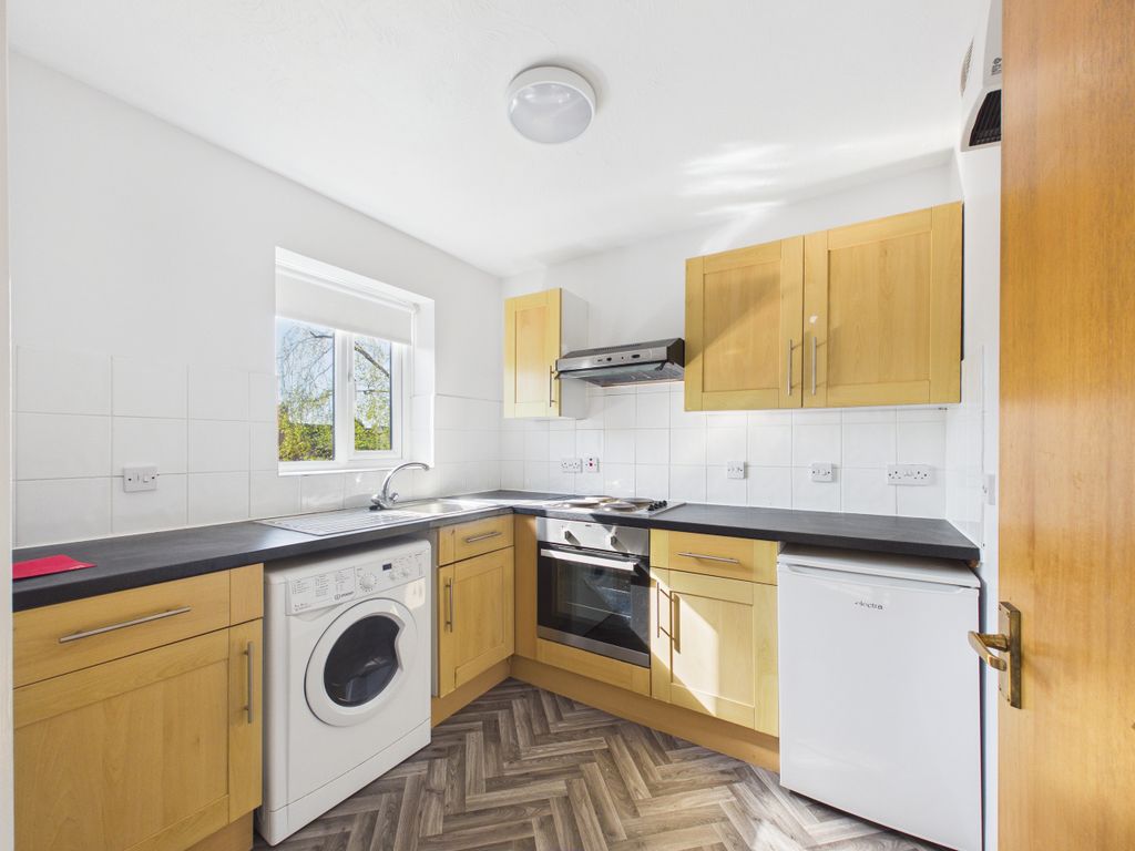 Property photo 3 of 7 Cam02536G0-Pr0086-Still003