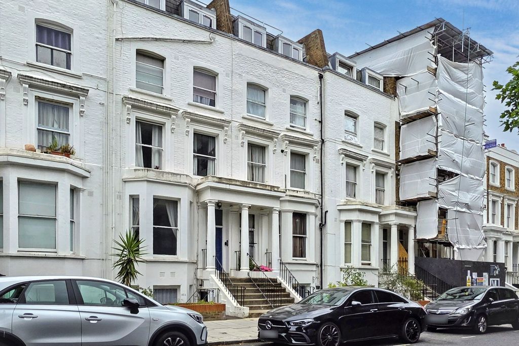 Property photo 2 of 10 63B Cornwall Crescent, London W11 1Pj