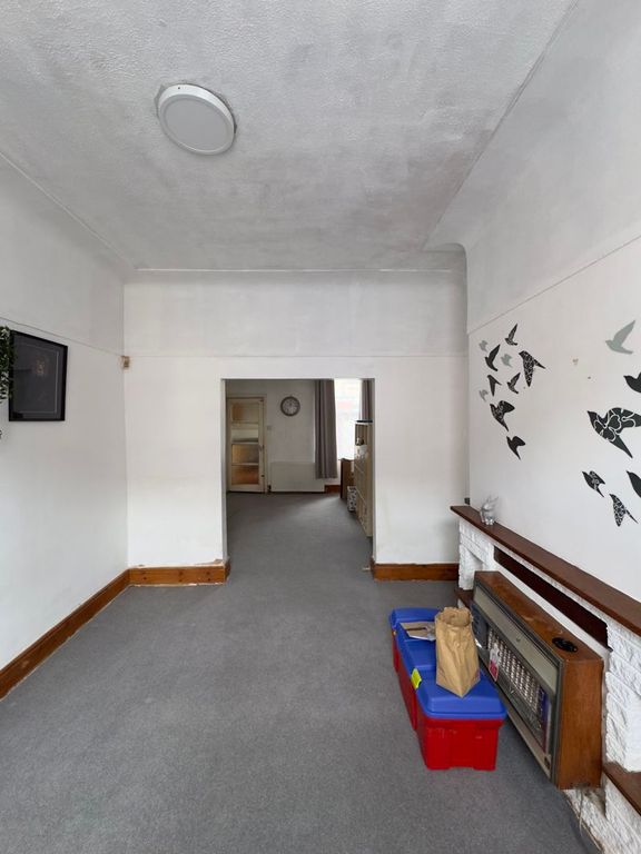 Property photo 3 of 10 Living Dining Area