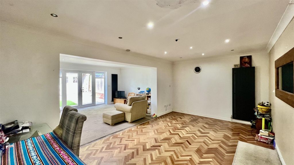 Property photo 3 of 13 Reception Room