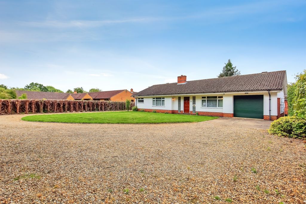 Property photo 1 of 32 Outside