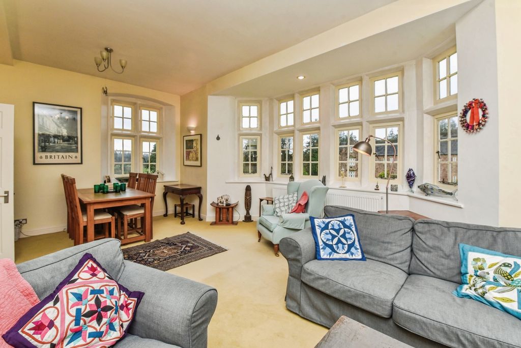 Property photo 2 of 18 Pbox-Img.Jpg