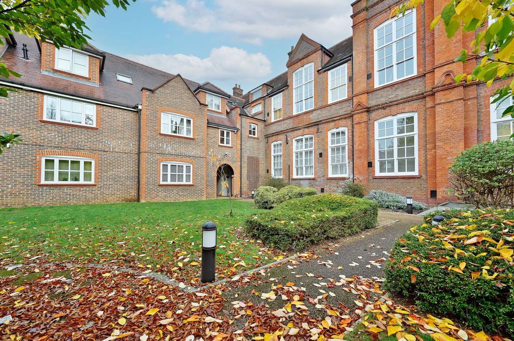Property photo 3 of 16