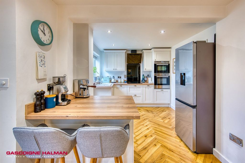 Property photo 3 of 22 Kitchen Diner