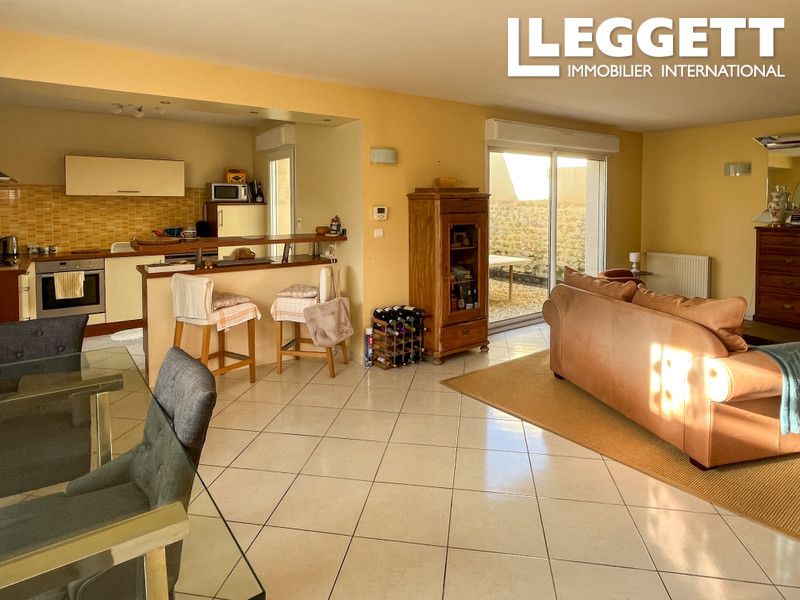 Property photo 2 of 10