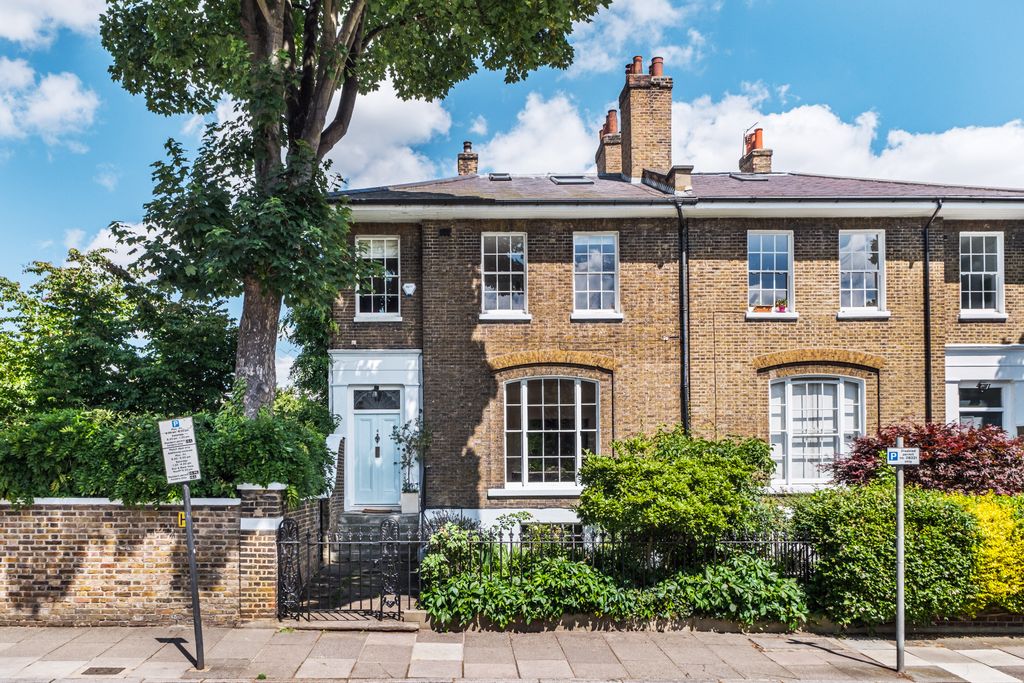 Property photo 1 of 34