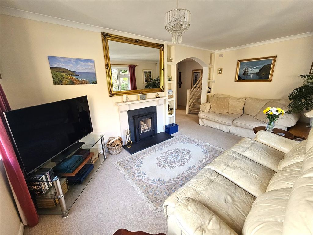 Property photo 2 of 24 Sitting Room.Jpg