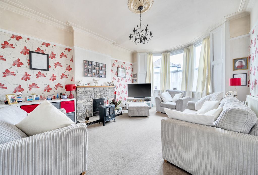 Property photo 3 of 22 1438565-20-69cd54...