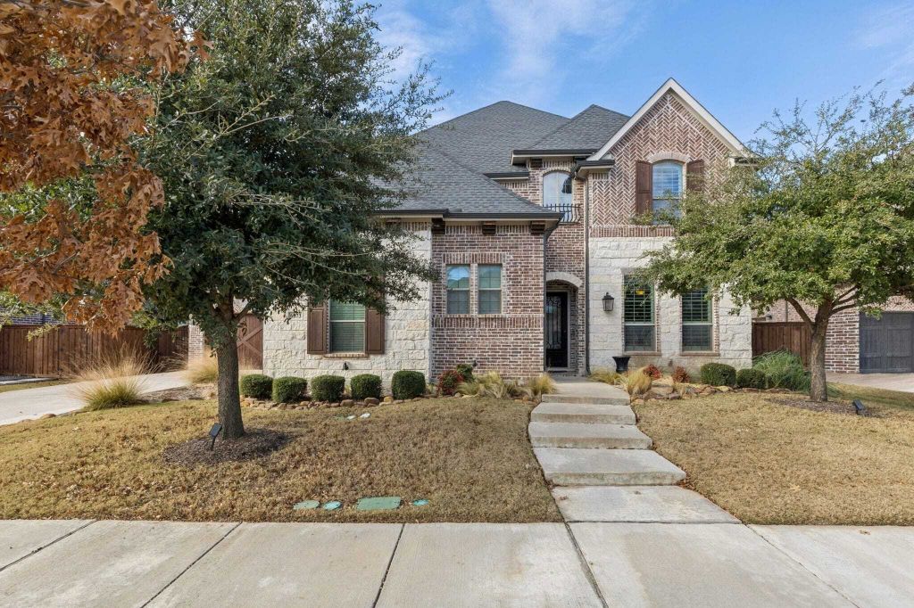 Property photo 1 of 31