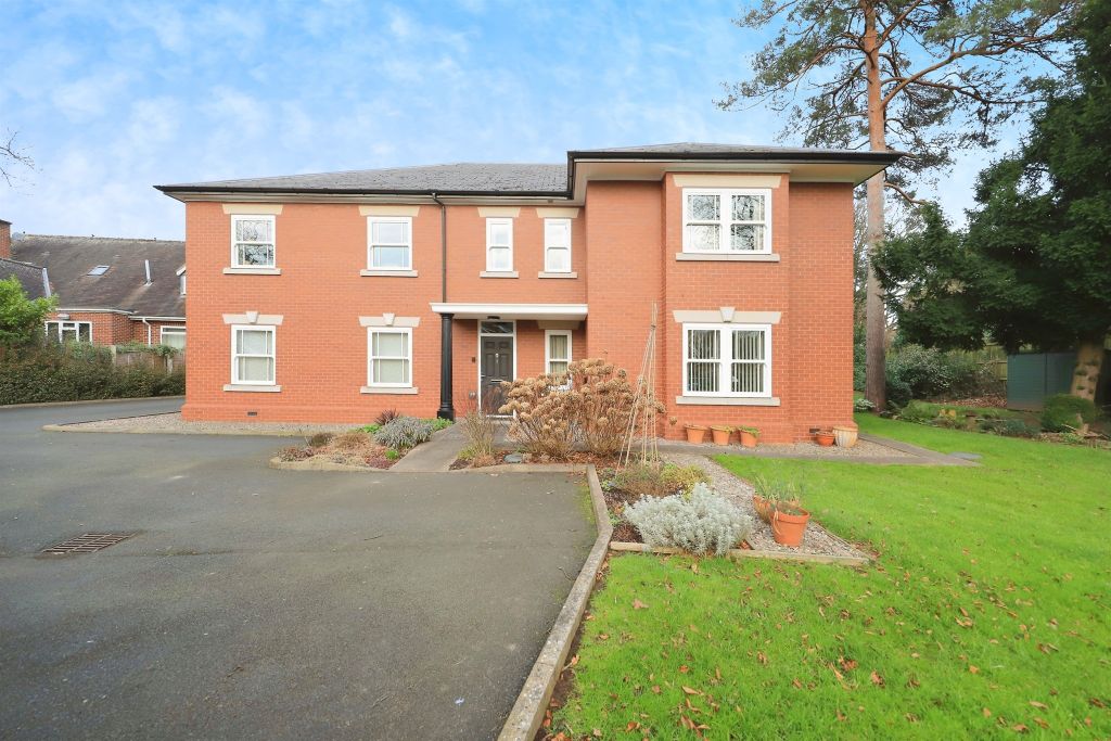 Property photo 1 of 17