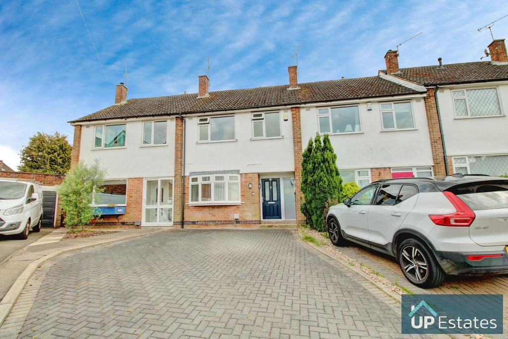 Property photo 1 of 27
