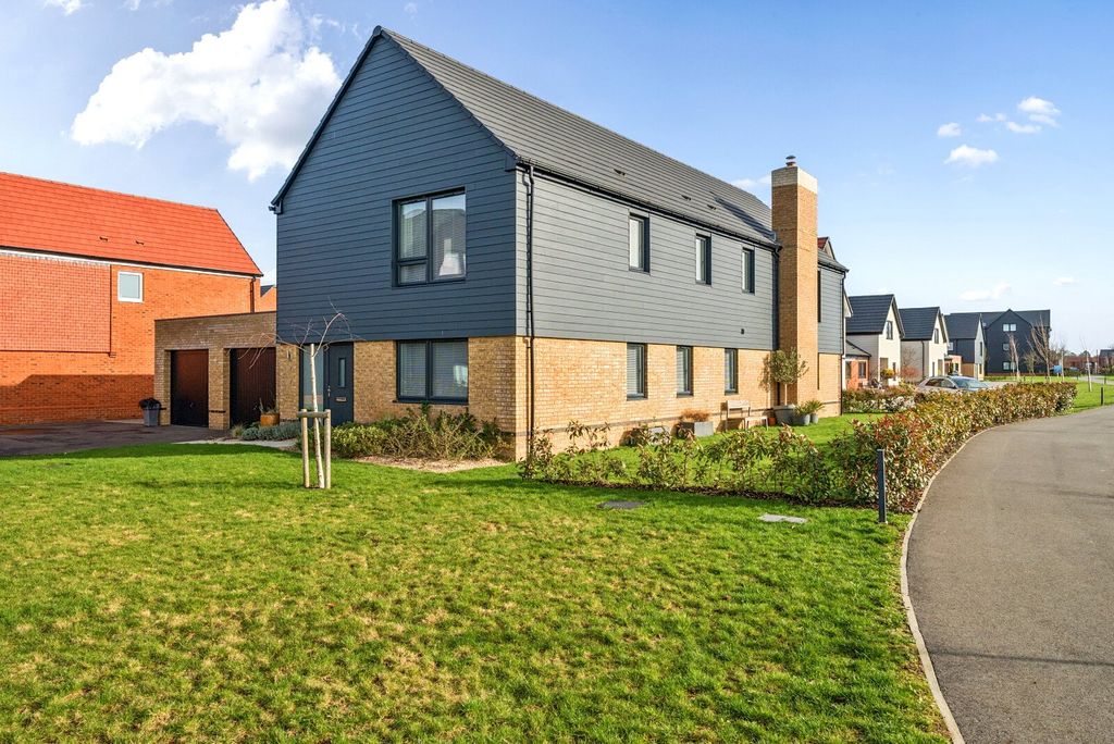 Property photo 1 of 43 Picture No. 78