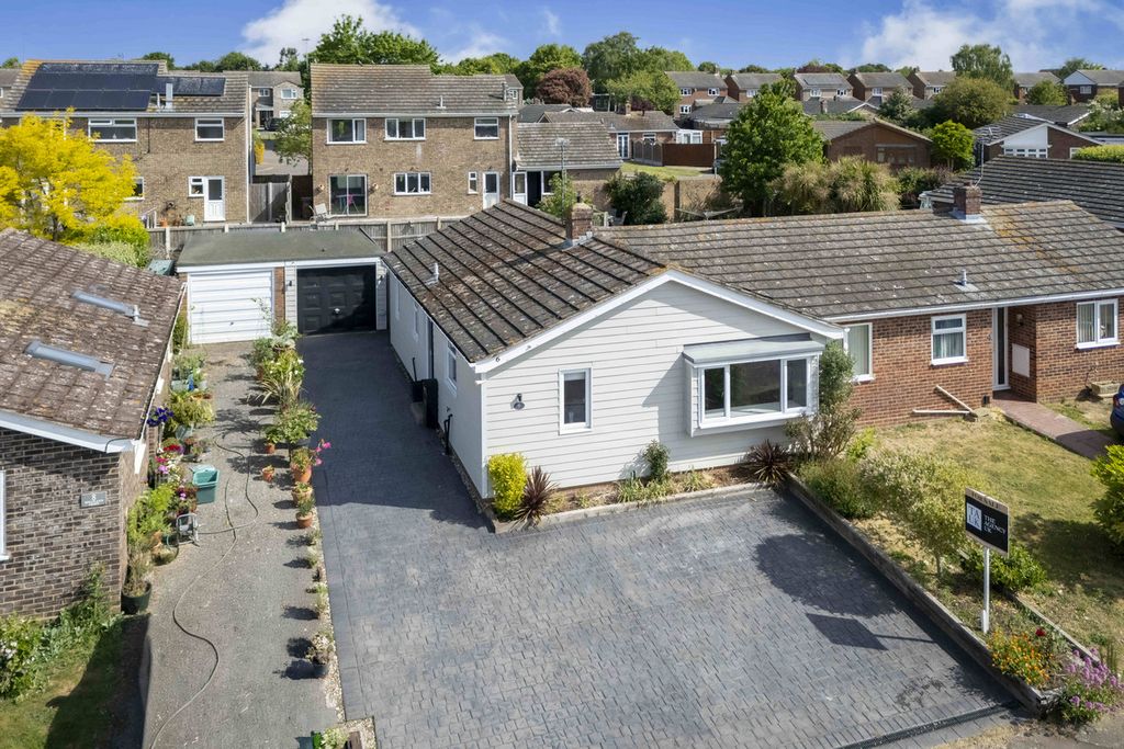 Property photo 3 of 20