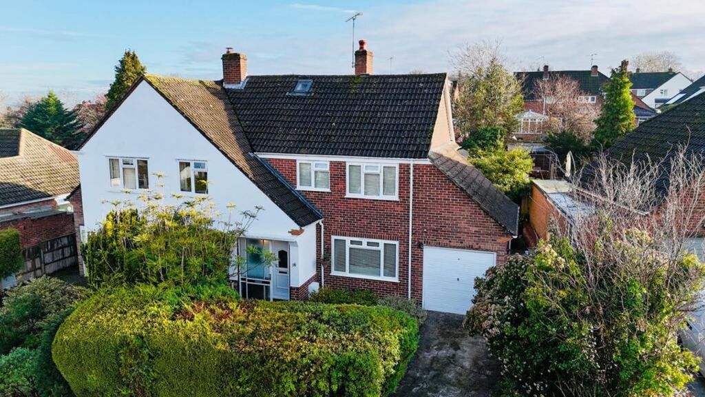 Property photo 1 of 16