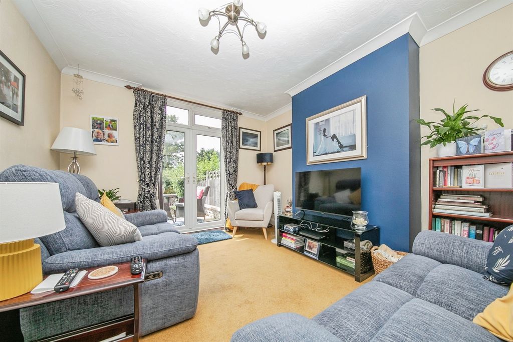 Property photo 2 of 15