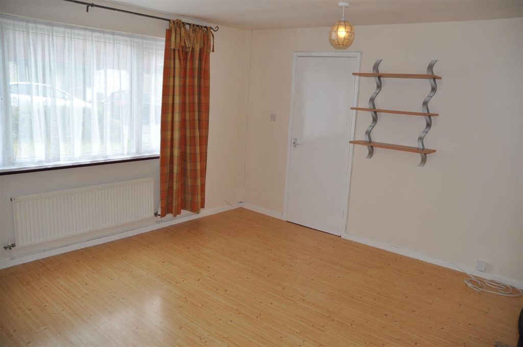 Property photo 3 of 10 Image