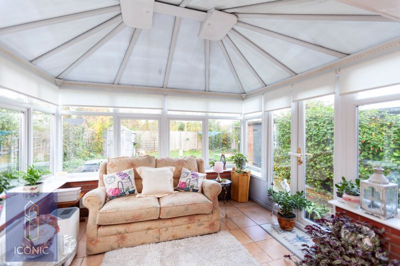 Property photo 3 of 8 Photo 7