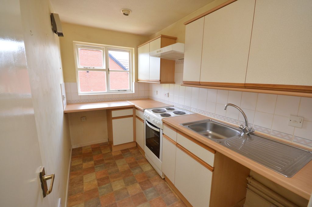 Property photo 3 of 14 Picture No. 16