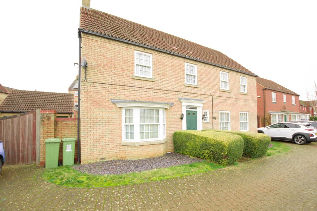 Property photo 1 of 26