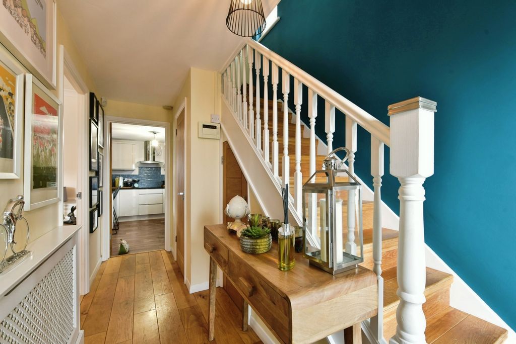 Property photo 3 of 19 Pbox-Img.Jpg