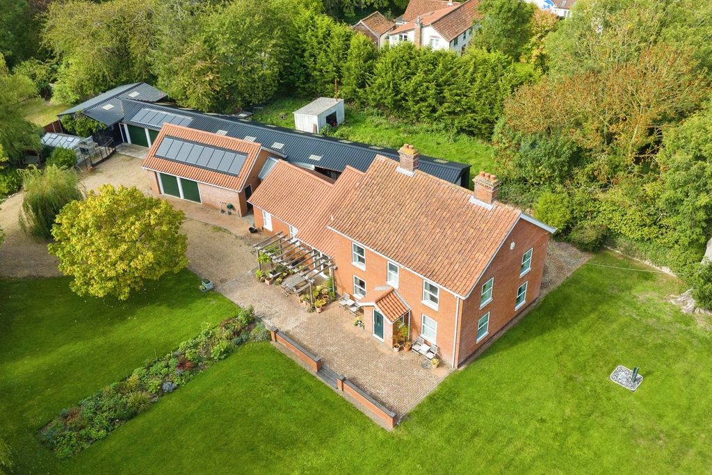 Property photo 1 of 27 Drone