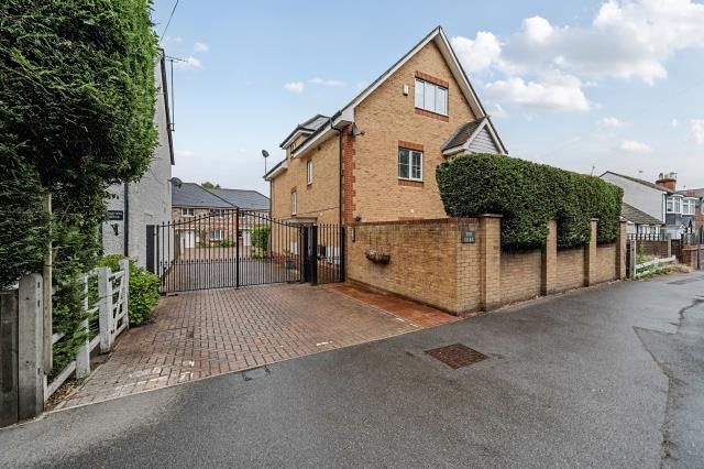 Property photo 1 of 12 External View