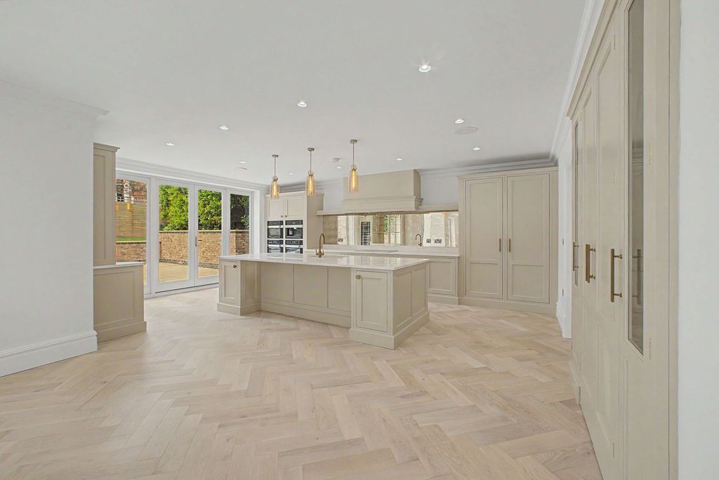 Additional image 7 of 5 bed detached house for saleMurieston Road, Hale WA15