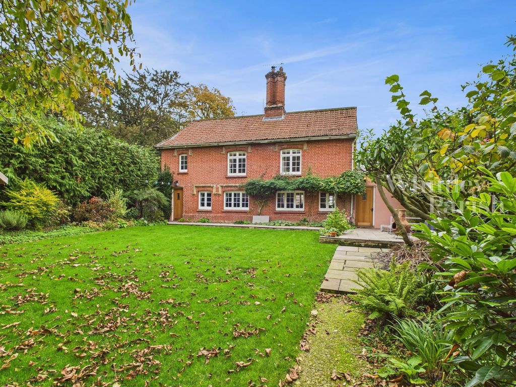 Property photo 1 of 23