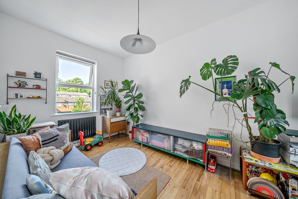 Property photo 1 of 14 1493527-1-6A59F31...