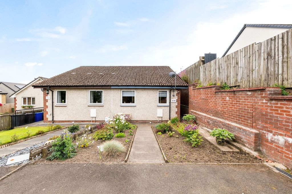 Property photo 1 of 18 Front