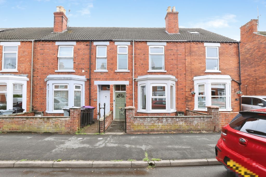 Property photo 1 of 12
