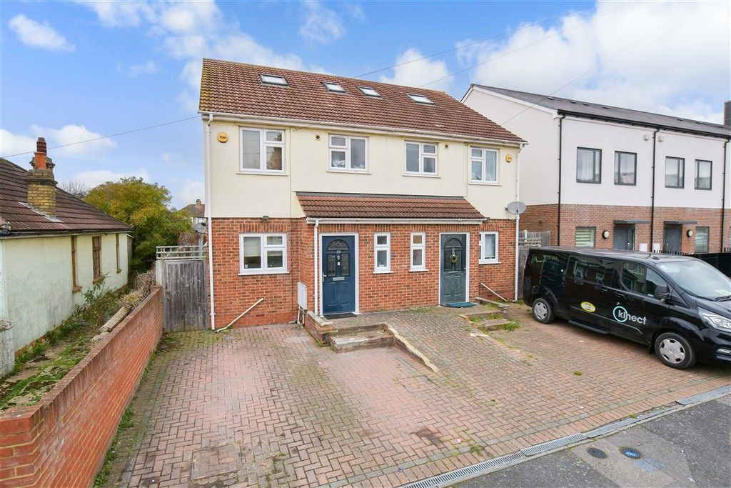 Property photo 1 of 11 External (Web)