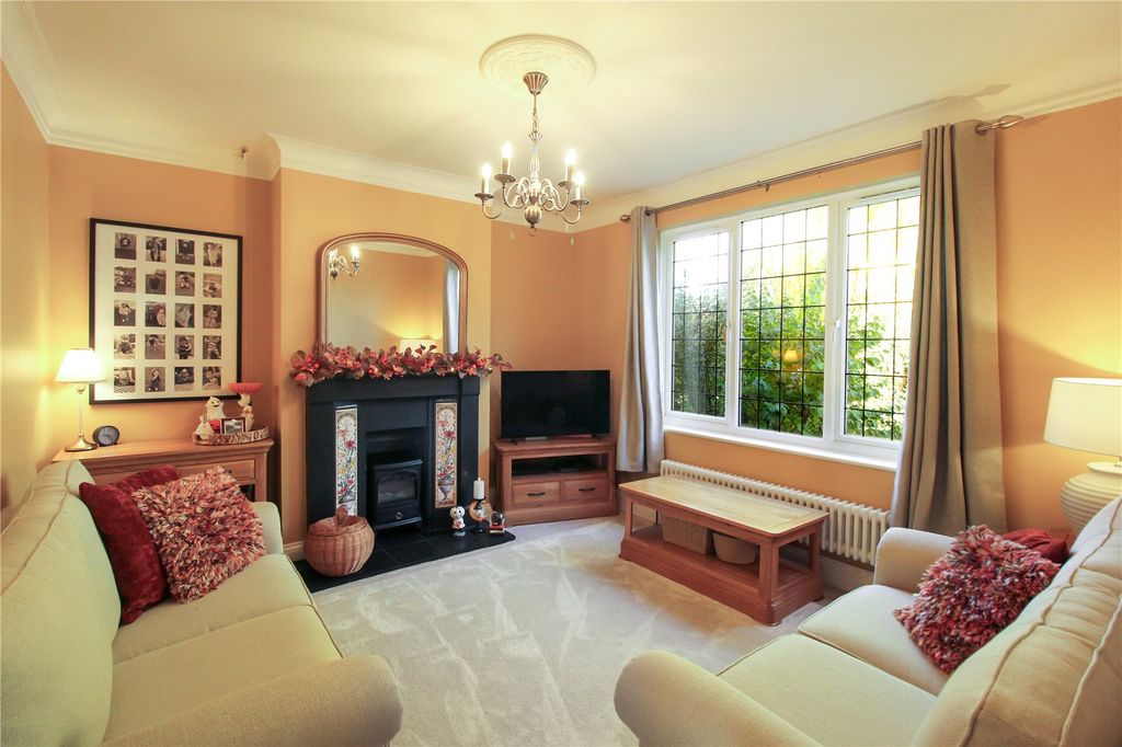 Property photo 2 of 16 Picture No. 03