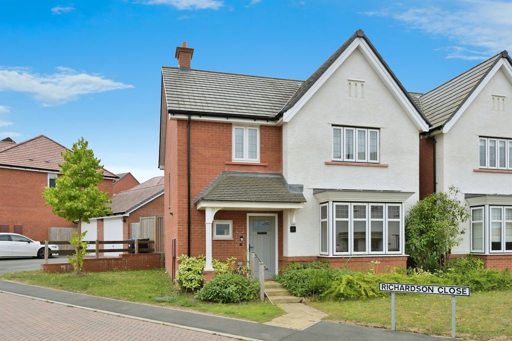 Property photo 1 of 13