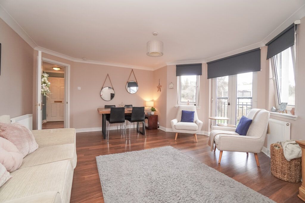 Property photo 2 of 22