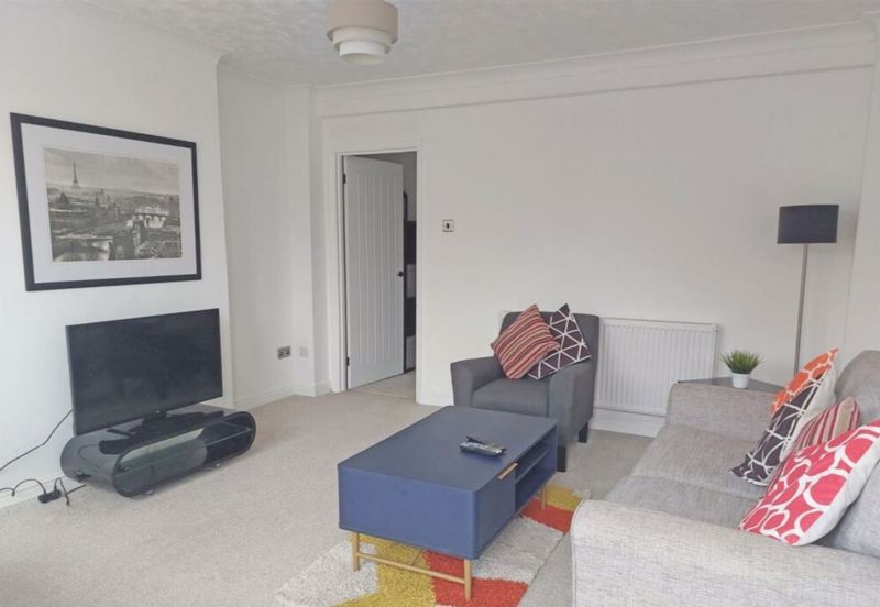 Property photo 3 of 11 Photo 6