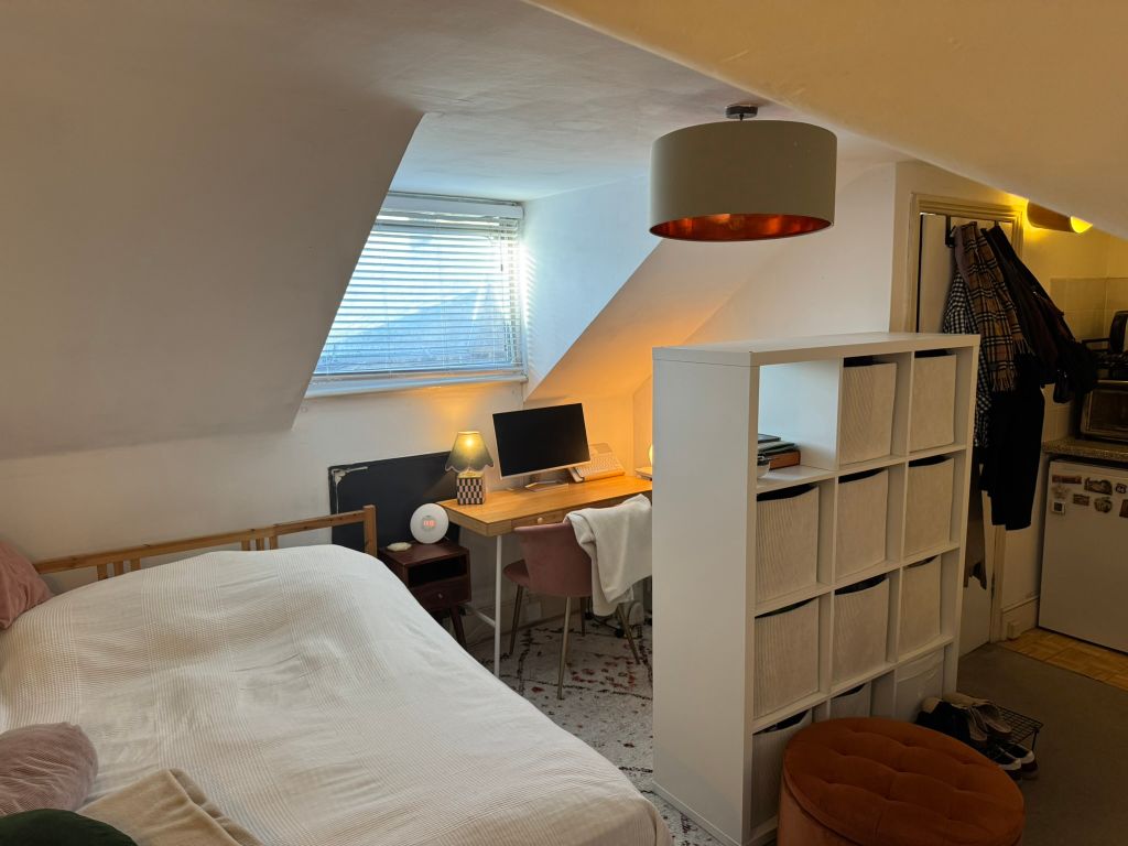 Property photo 1 of 7 Room 1