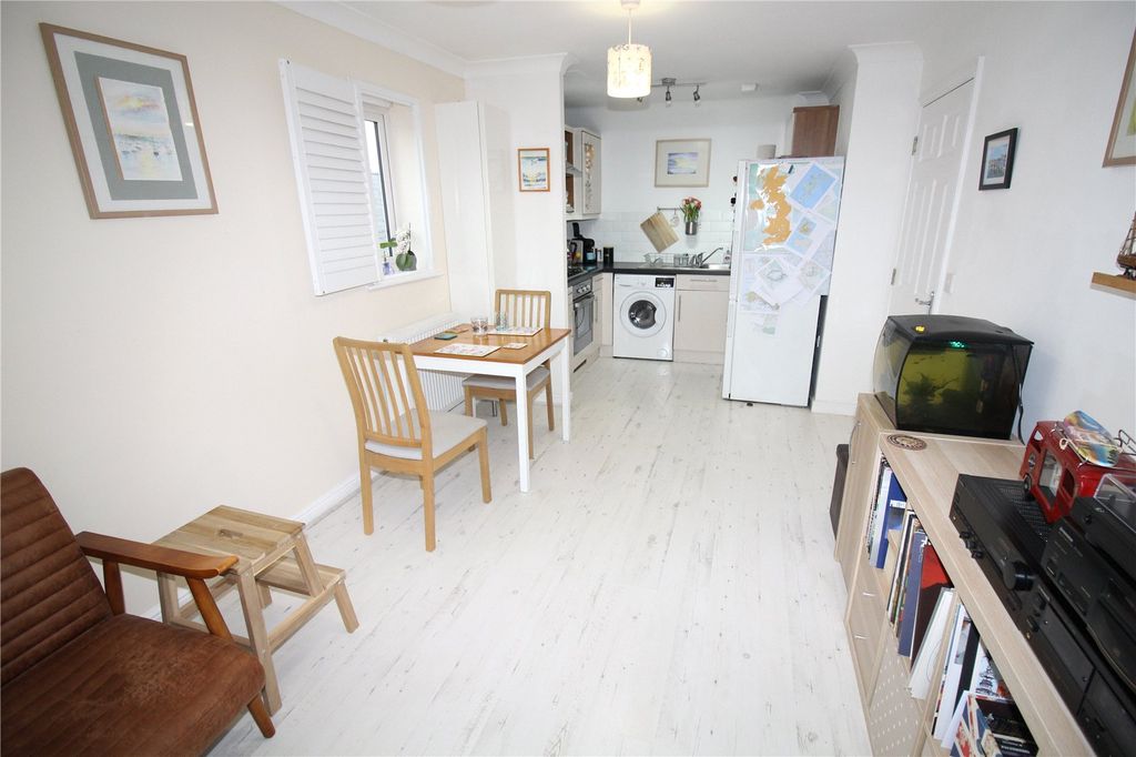 Additional image 5 of 2 bed flat for saleSmart Close, Redhouse, Swindon SN25