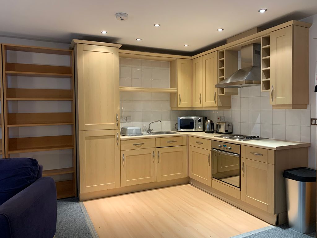 Property photo 1 of 9 Kitchen