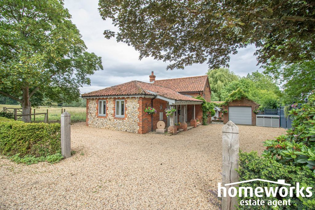 Property photo 2 of 39