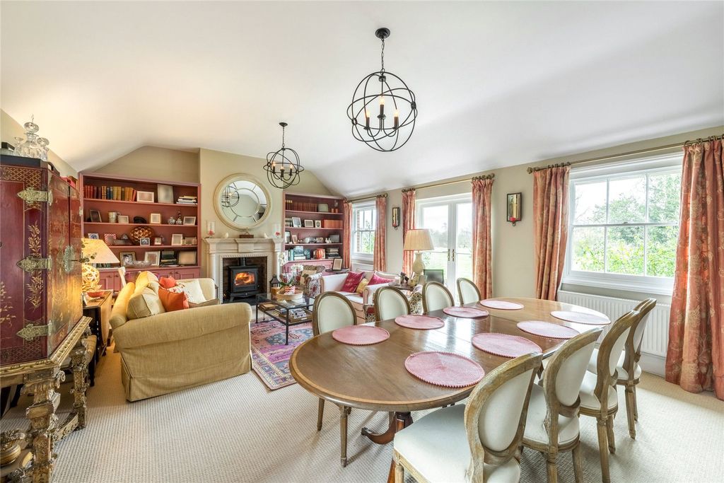 Property photo 3 of 25 Drawing Room