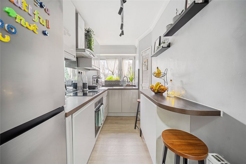 Property photo 3 of 10 Picture No. 21