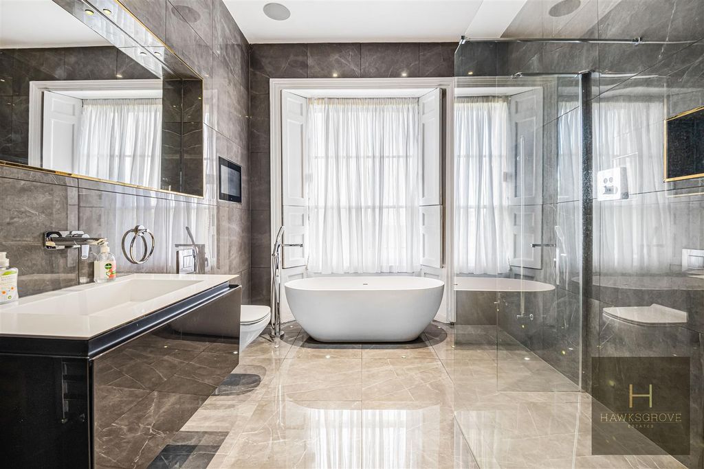 Additional image 25 of 9 bed detached house to rentHadley Green Road, Barnet EN5