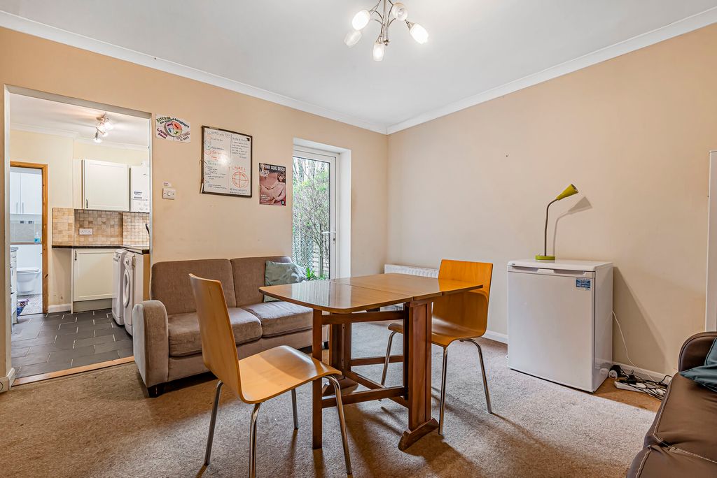 Property photo 3 of 10 Img_37_4_Original.Jpg