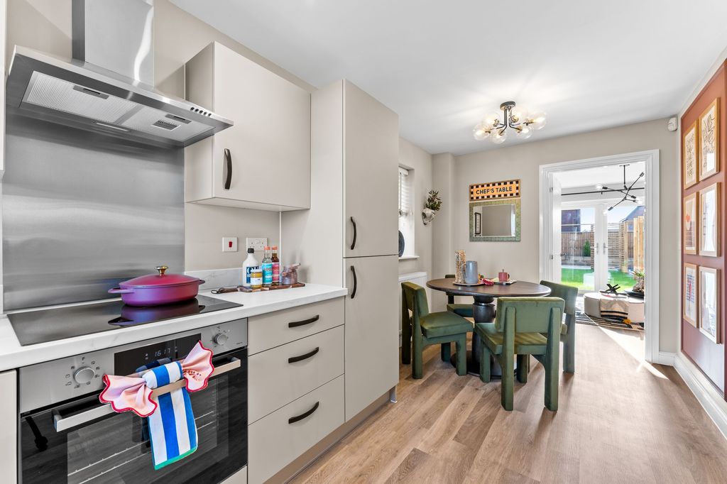 Property photo 2 of 12 Kitchen/Diner