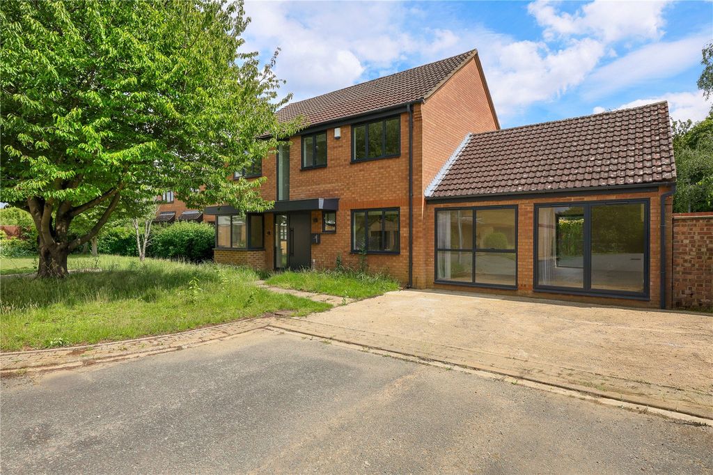 Property photo 1 of 27 Picture No. 05