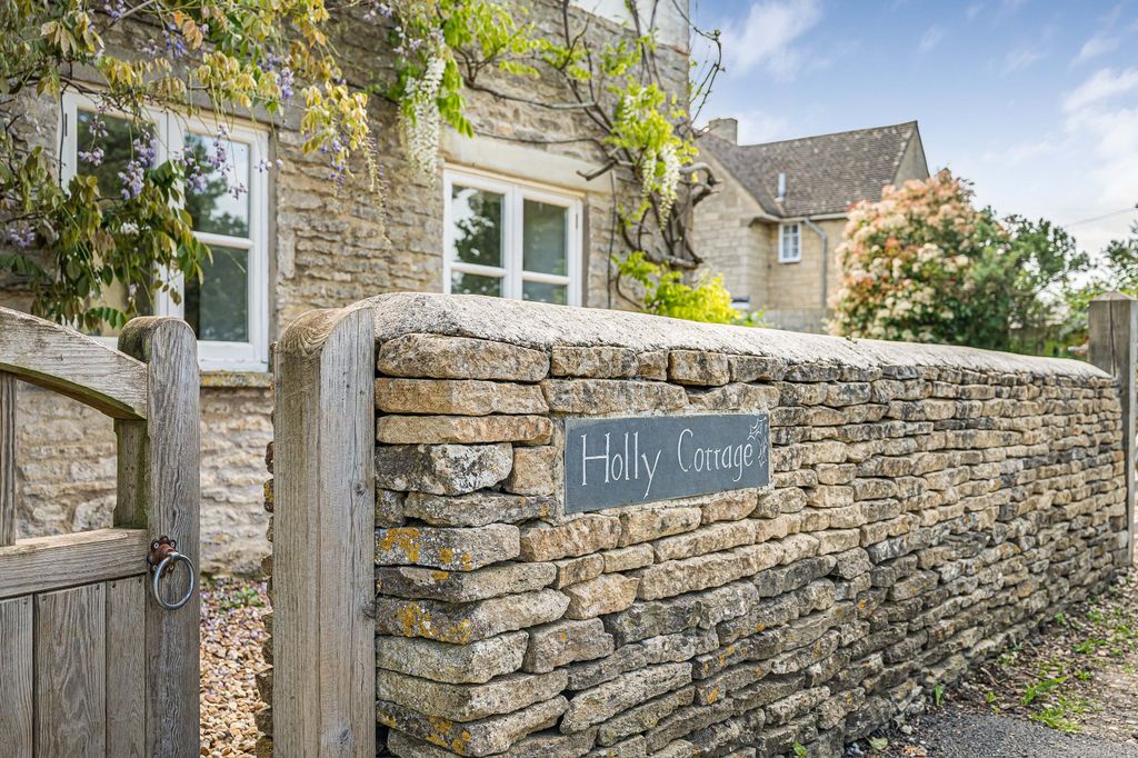 Property photo 2 of 17 Picture No. 07
